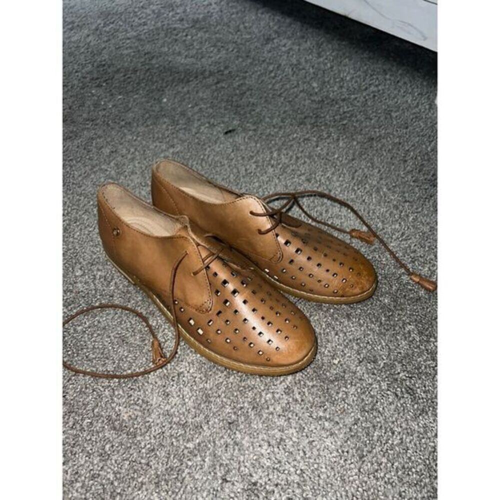 Women's Hush Puppies Oxford Shoes‎ Size 9
